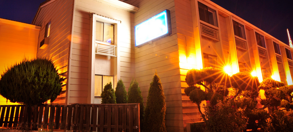 Ramada By Wyndham Medford Airport North Motel Eksteriør billede