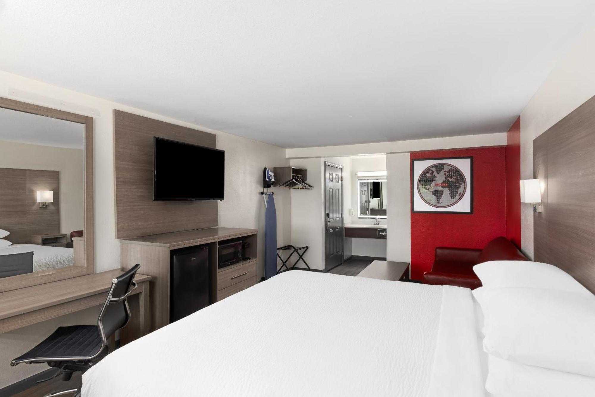 Ramada By Wyndham Medford Airport North Motel Eksteriør billede