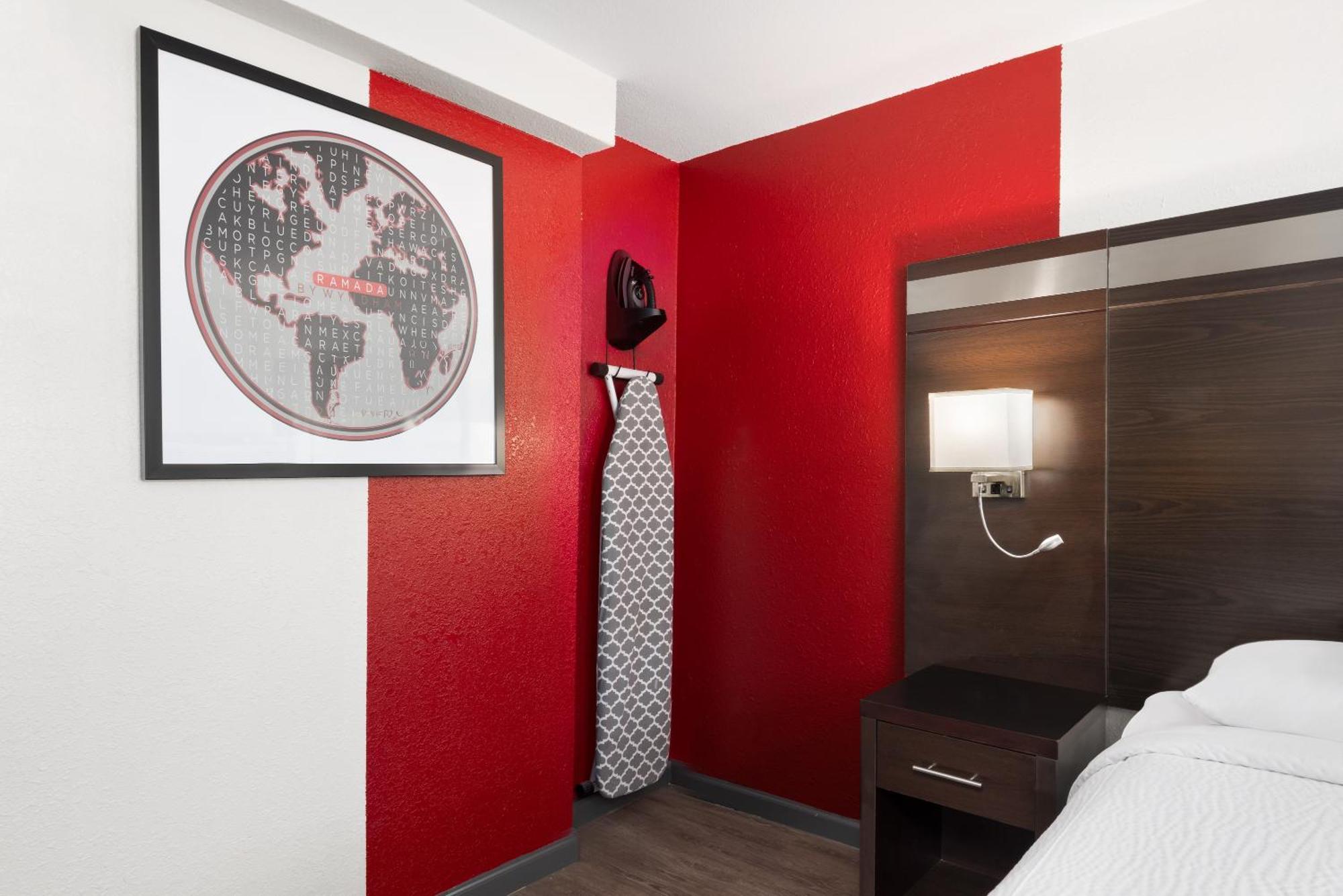 Ramada By Wyndham Medford Airport North Motel Eksteriør billede