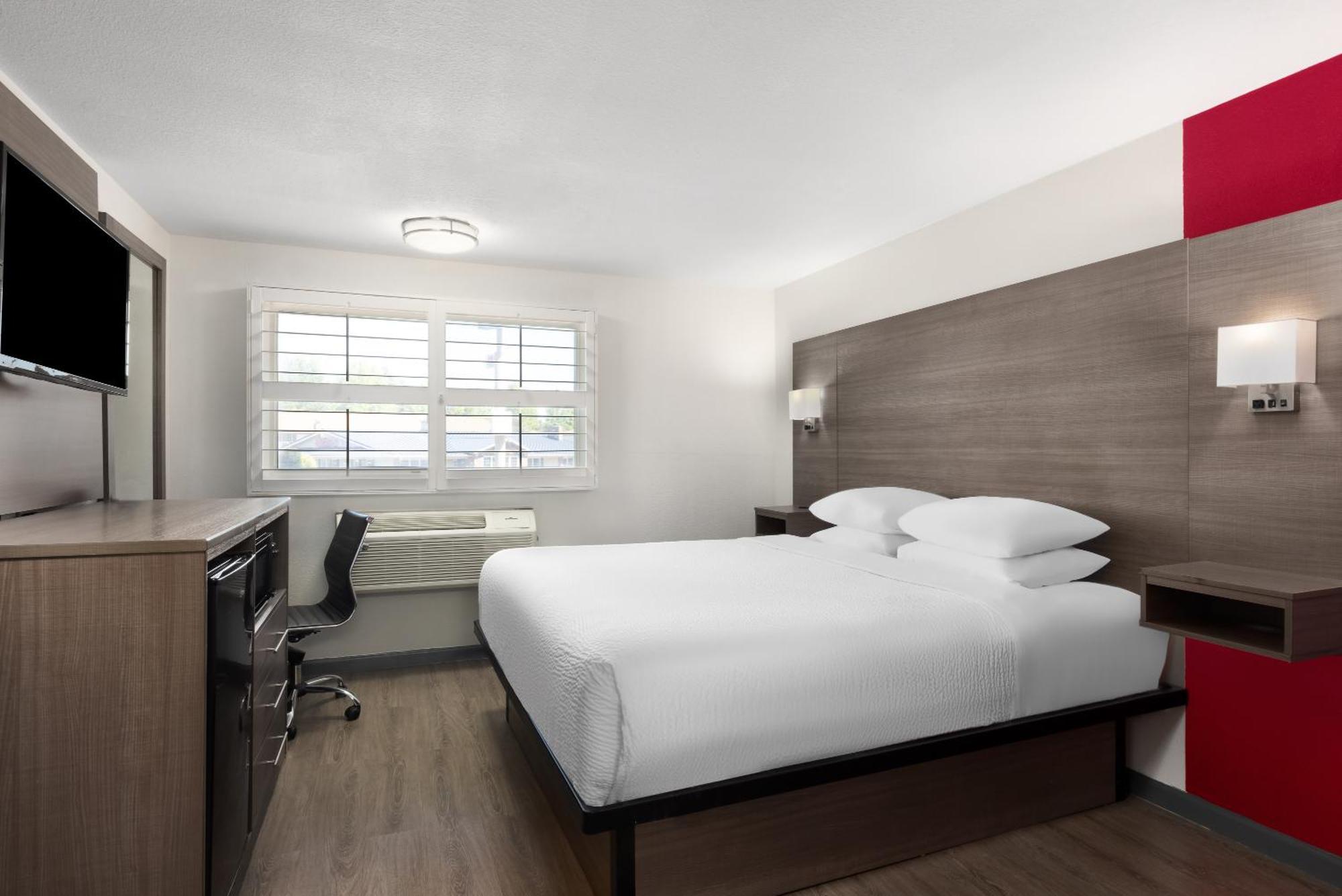 Ramada By Wyndham Medford Airport North Motel Eksteriør billede