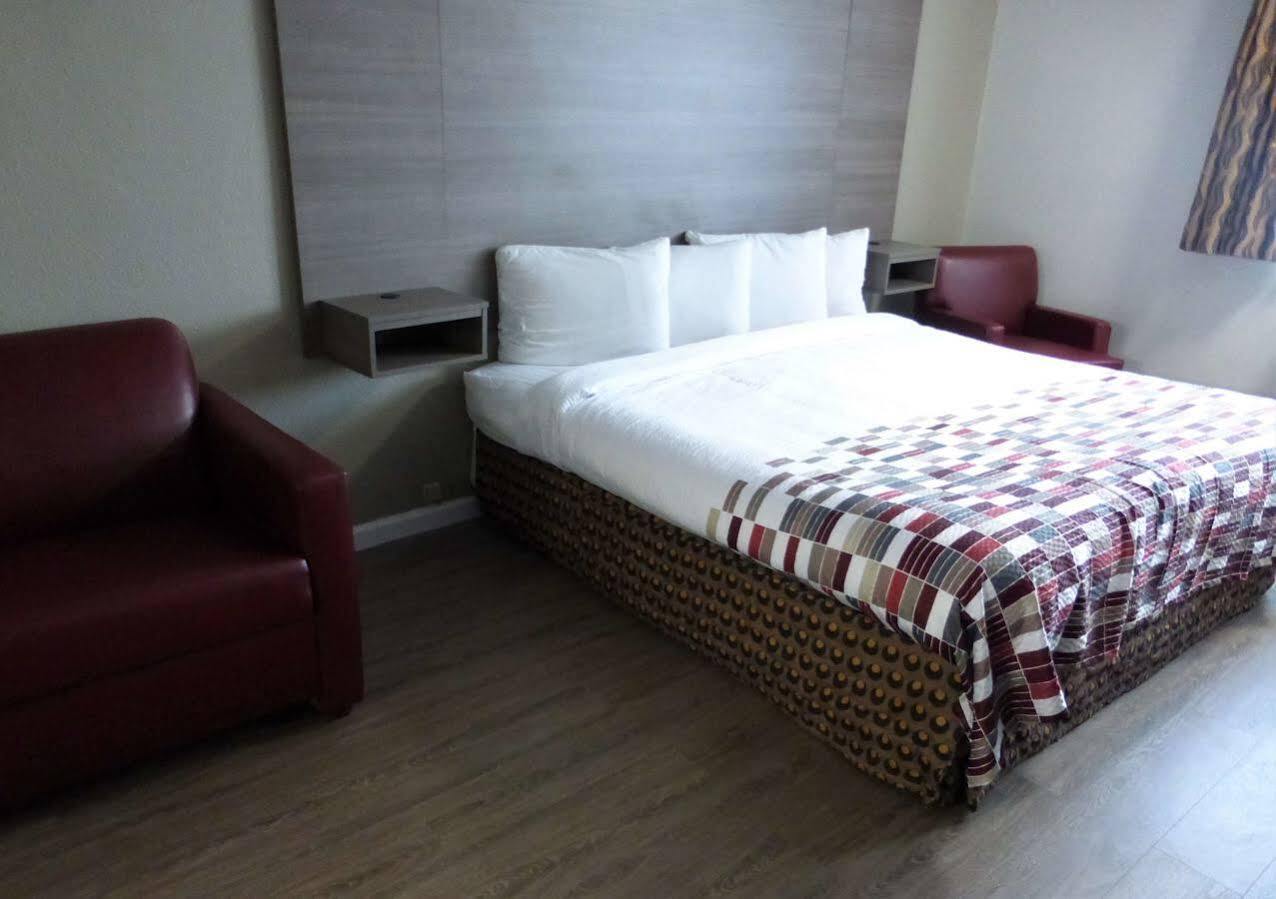 Ramada By Wyndham Medford Airport North Motel Eksteriør billede