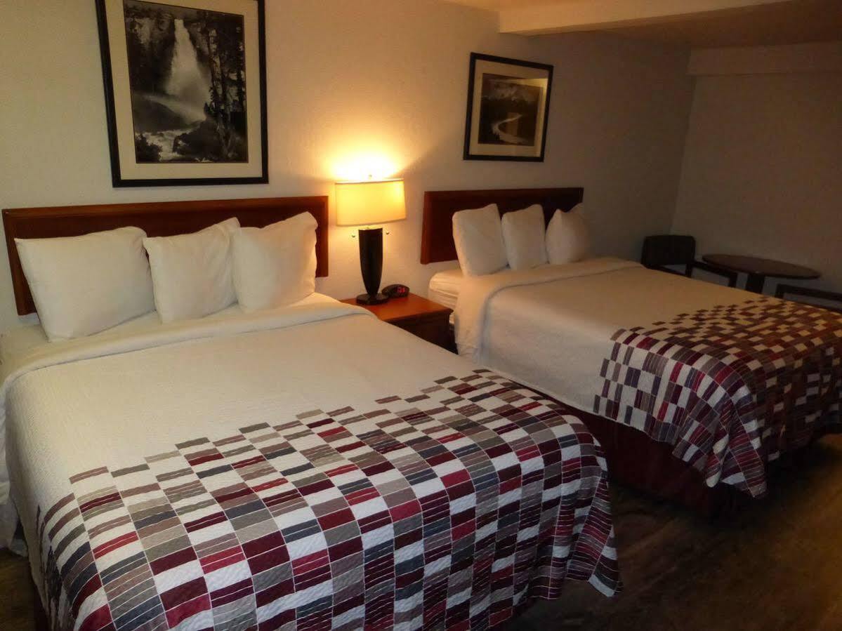 Ramada By Wyndham Medford Airport North Motel Eksteriør billede