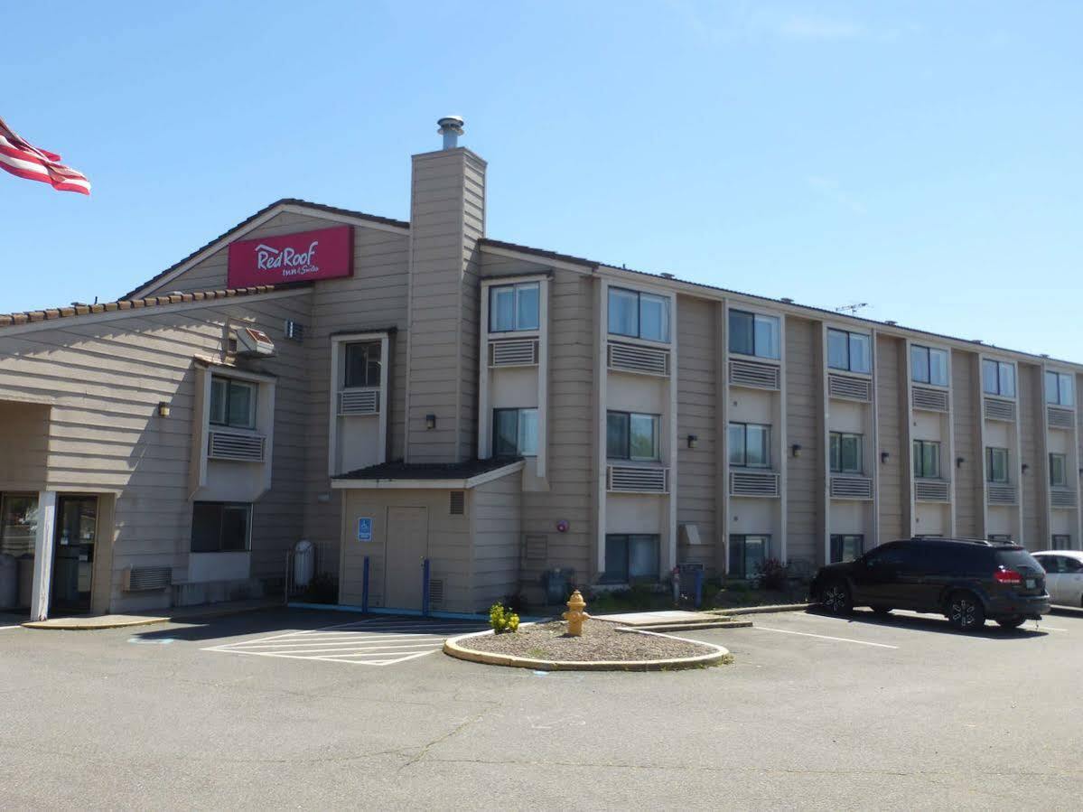 Ramada By Wyndham Medford Airport North Motel Eksteriør billede